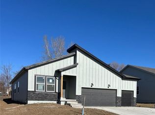 18304 W 166th St, Olathe, KS 66062