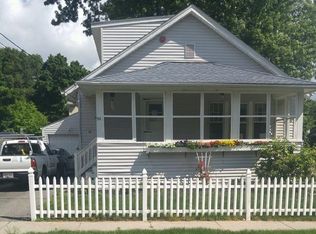 96 Embury St, Springfield, MA 01109