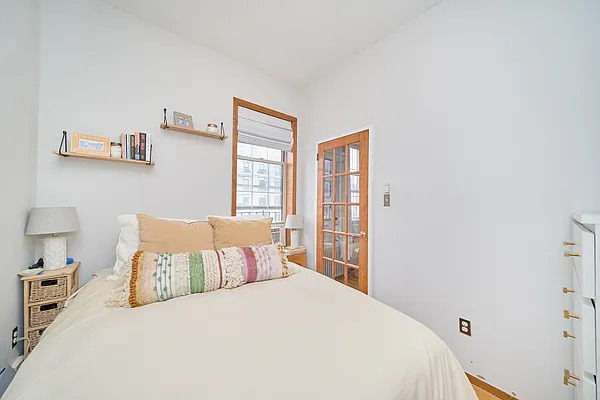 Rented by Living New York | media 12