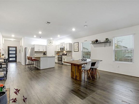 5th image of 15400 Summer Ray Dr