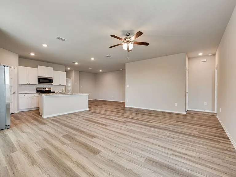 752 Rubicon Rd — Photo 3