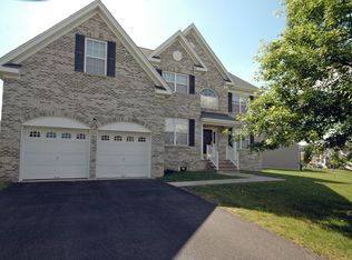 72 Winding Way, Princeton, NJ 08540