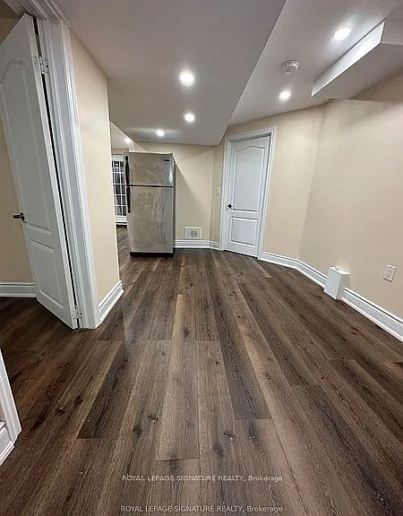 36 Ferncastle Cres — Photo 5