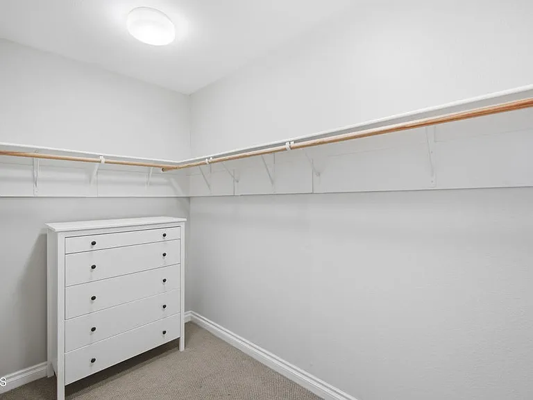 3146 N Ventura Rd — Photo 29