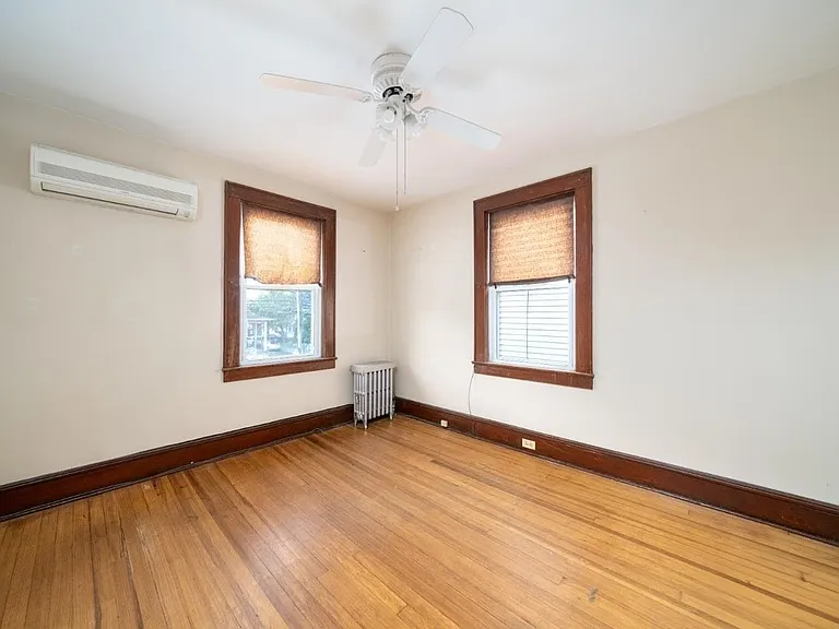 351 Somerset St — Photo 21