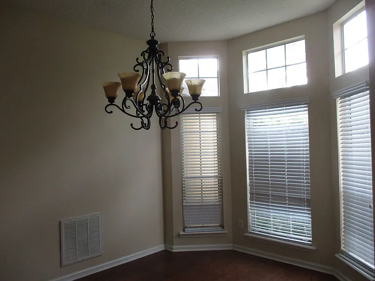 3726 Reedpond Dr N — Photo 5