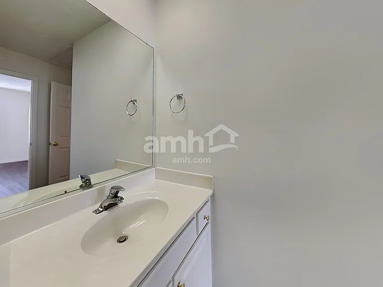 5815 Regent Village Dr — Photo 16