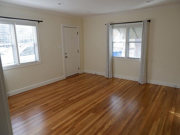 3rd image of 450 Laswell Ave