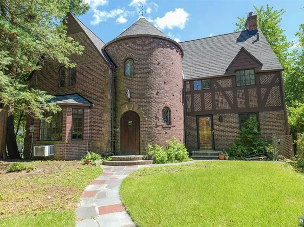 296 Marlboro Rd, Englewood, NJ 07631