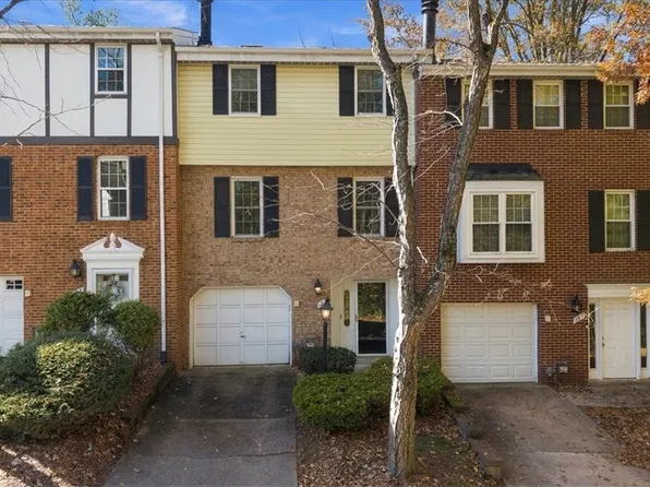 152 Aberdeen Dr, Pittsburgh, PA 15237