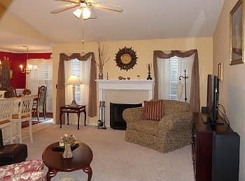 5th image of 166 Stoneforest Dr