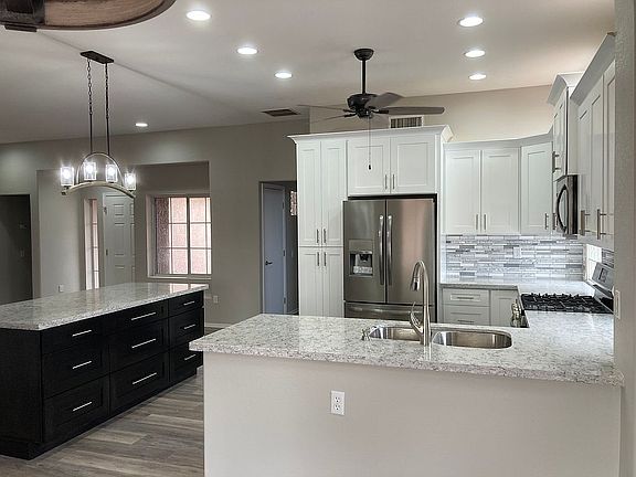 3rd image of 22413 N Cheyenne Dr