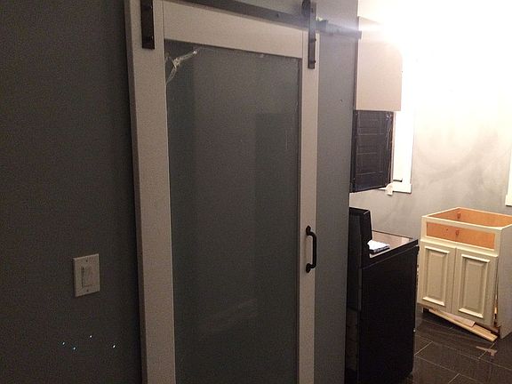 5th image of 1757 Esmonde St