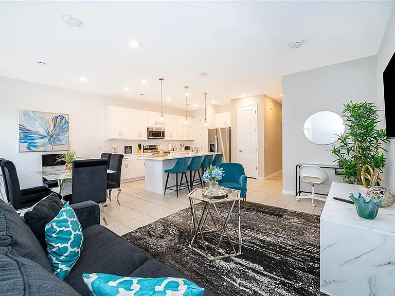 1013 Plantation Ln — Photo 6