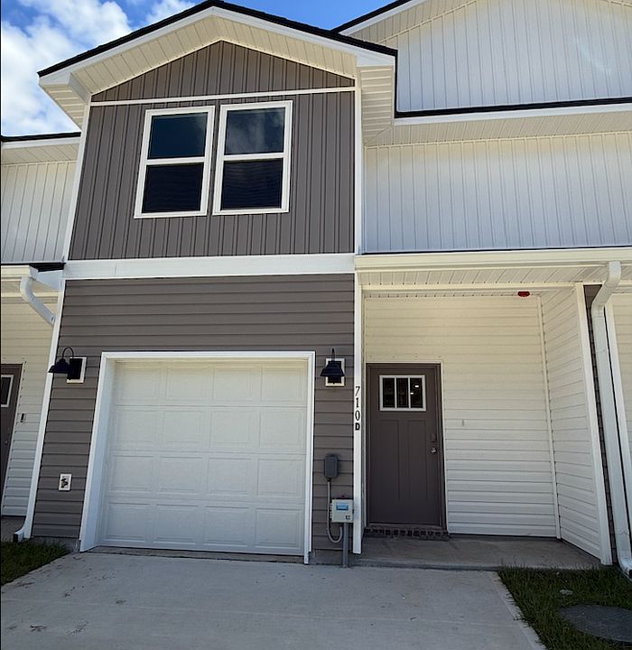 1st image of 710 Giese Ln #D