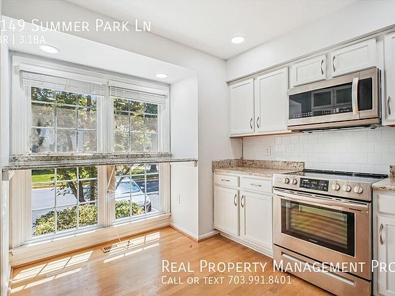 3rd image of 6149 Summer Park Ln