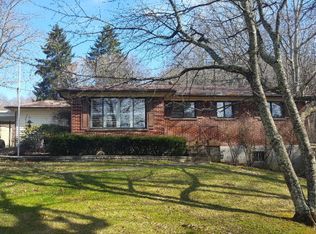 451 Flat Top Rd, Shady Spring, WV 25918