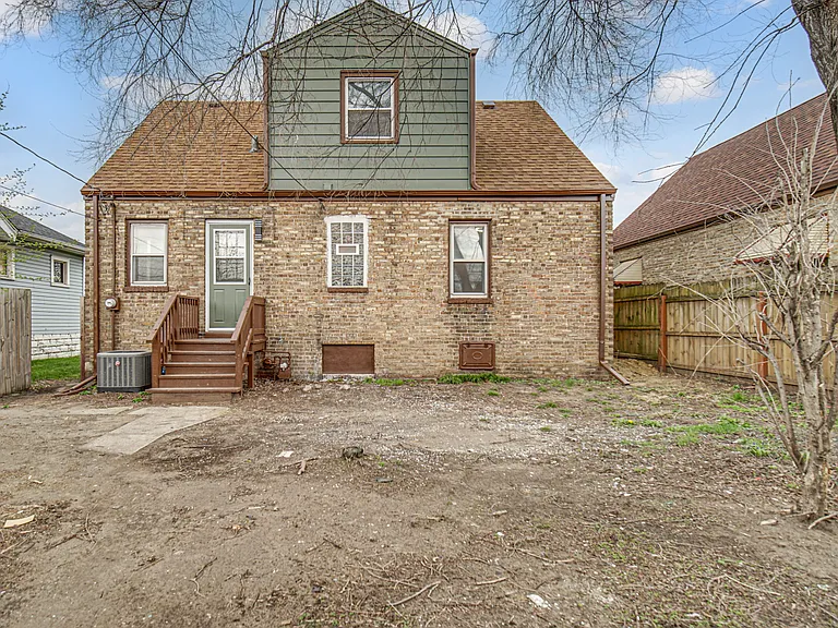 7339 Jefferson Ave — Photo 20