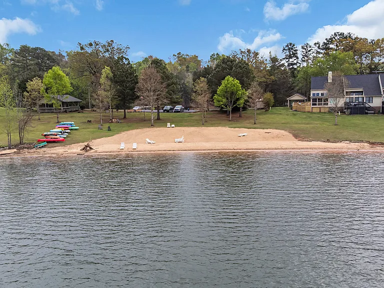 Community lake area
