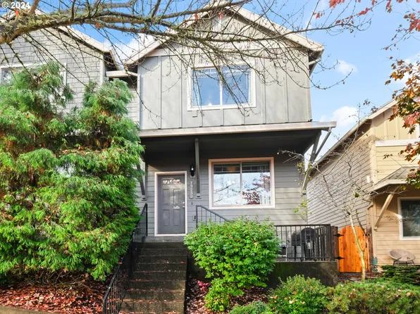 19153 Oak Ave, Sandy, OR 97055