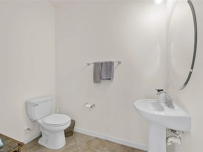 2707 Blossom Way — Photo 22