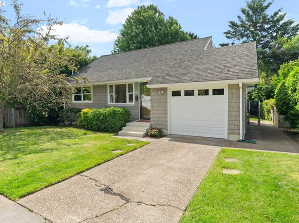 2916 SE Sherman St, Portland, OR 97214