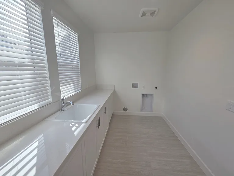 512 San Lorenzo Rd — Photo 45