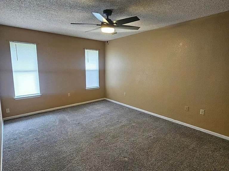 625 Atkinson Ave — Photo 7