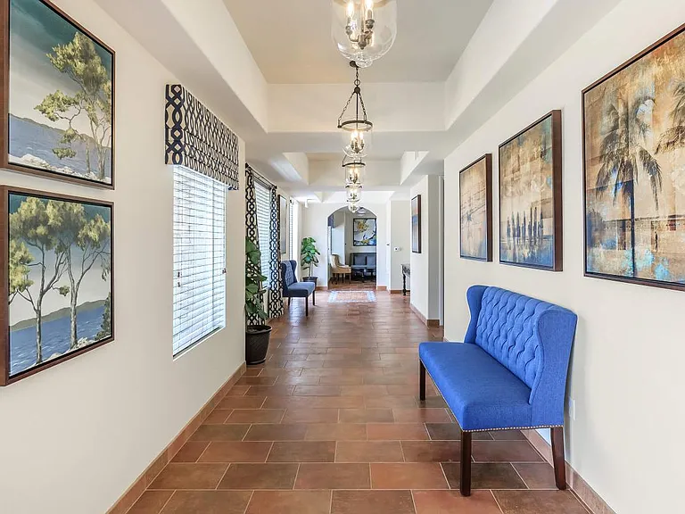 Avia La Jolla — Photo 112