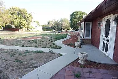 9537 Jumilla Ave — Photo 2
