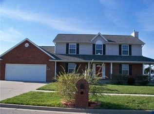 14182 Cordaleigh Dr, Lansing, MI 48906