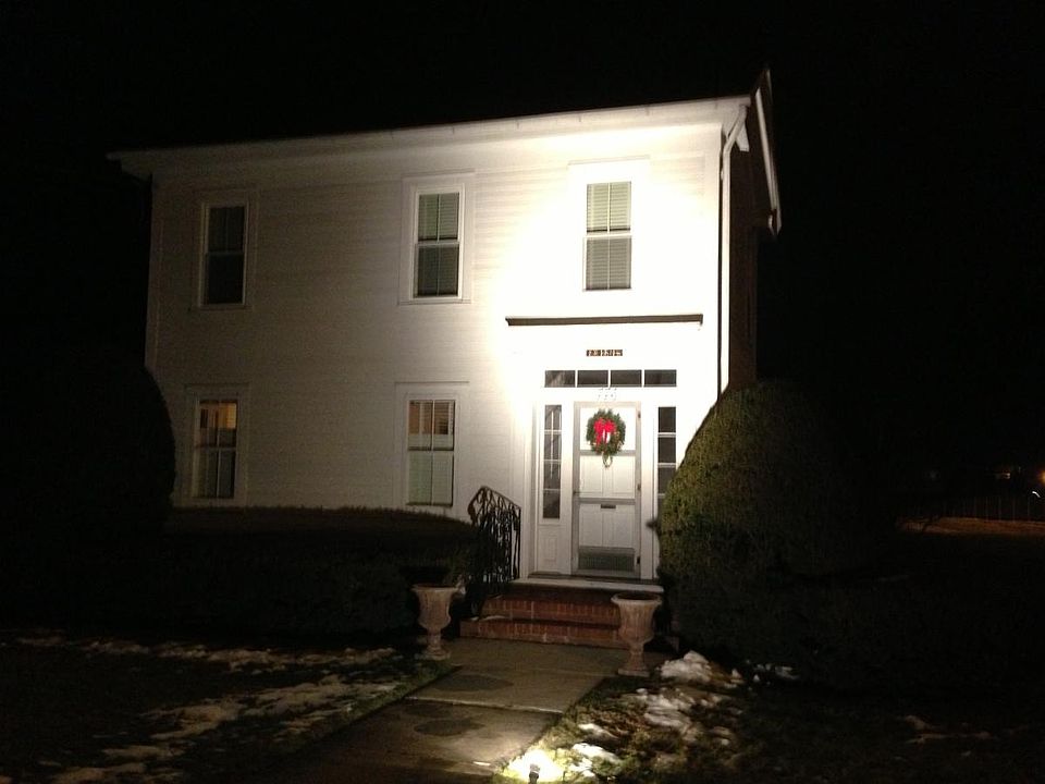 1st image of 776 Chenango St