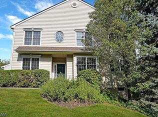 84 Patriot Hill Dr, Basking Ridge, NJ 07920