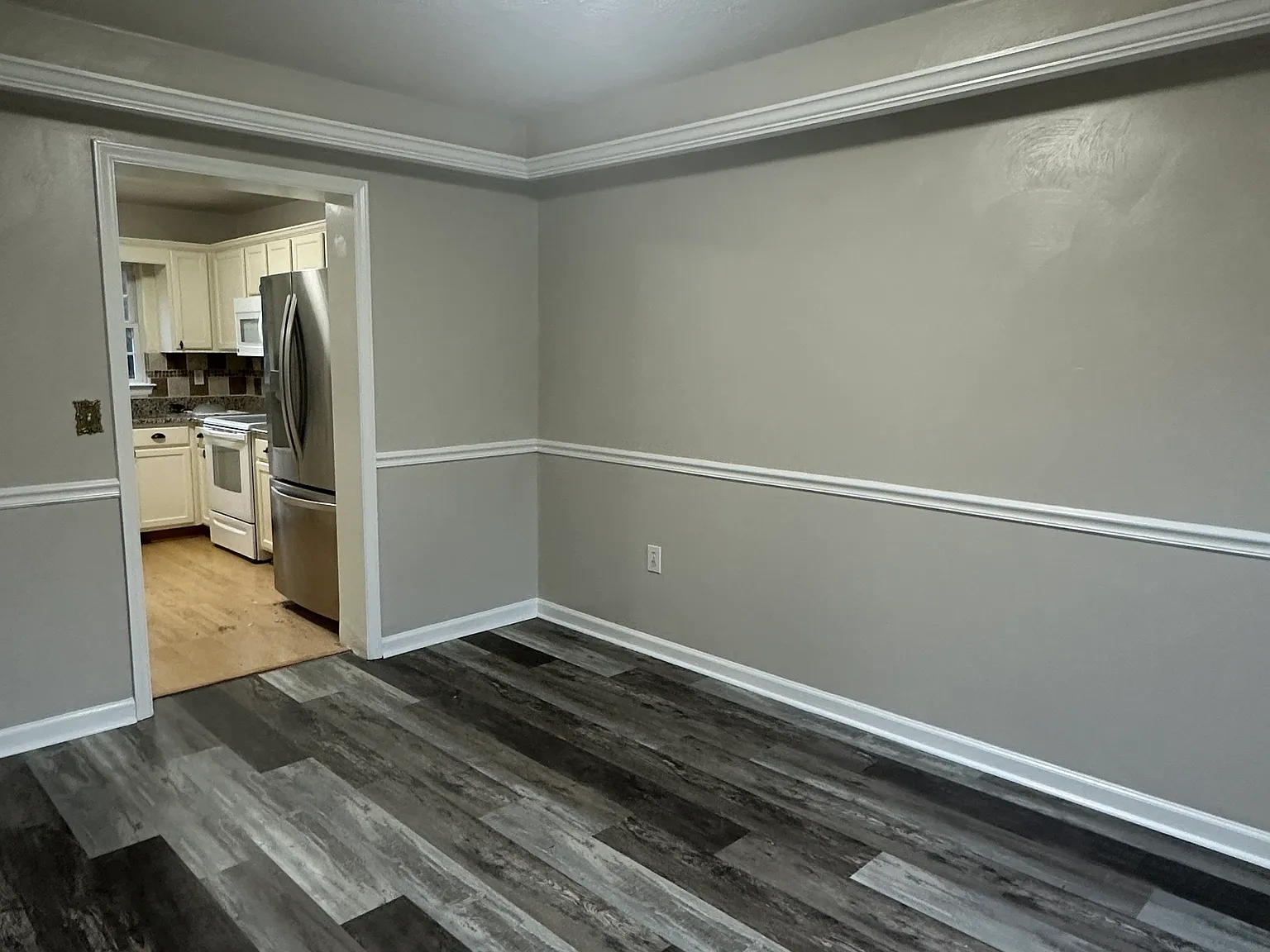 5 bed, 2.5 bath, 3040 sqft, $3,500 — Photo 3