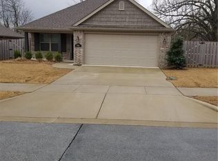 3681 W Country Meadows St, Fayetteville, AR 72704