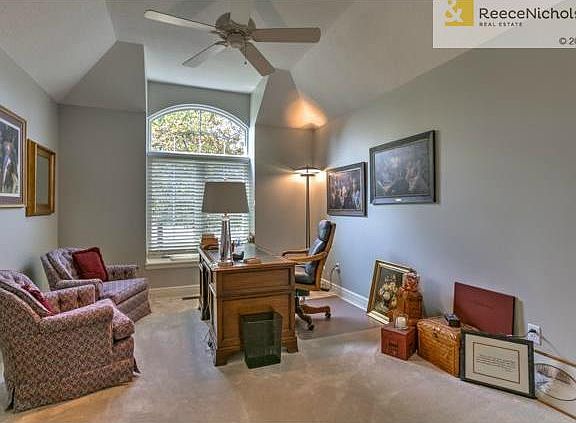 4th image of 812 133rd Ct