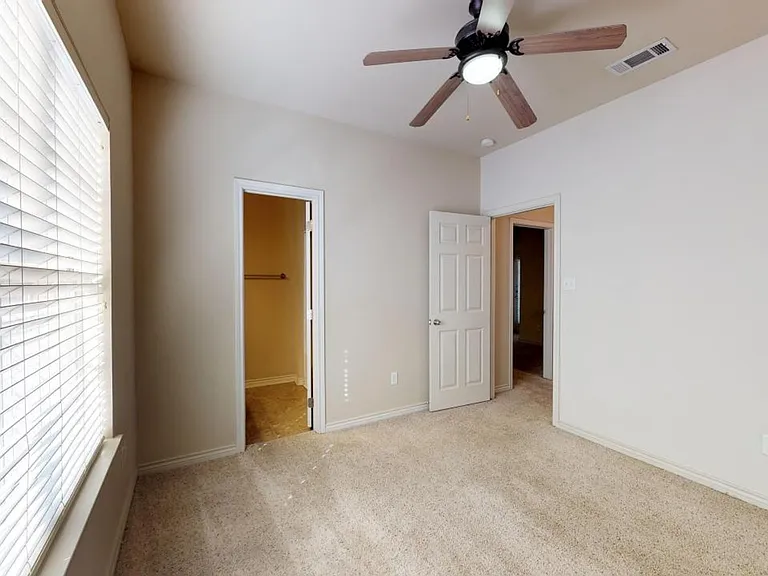 146 Forest Dr — Photo 22
