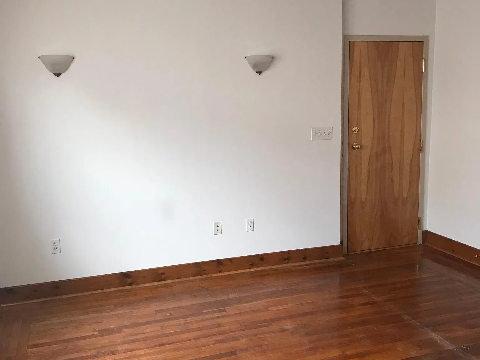 1 bed, 600 sqft, $1,600 — Photo 3