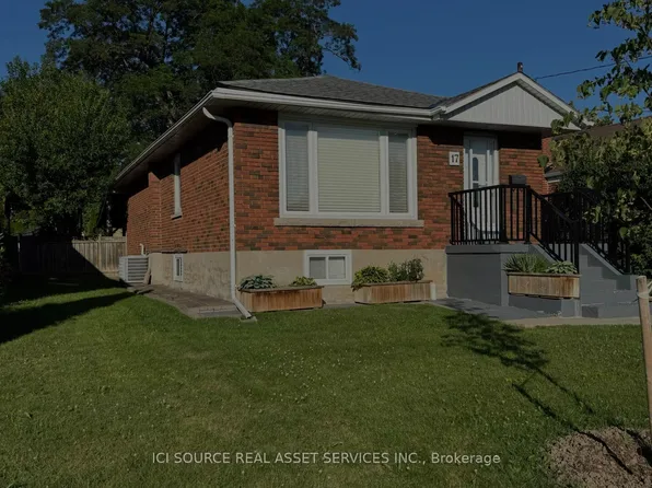 17 Hubert Ave, Toronto, ON M1K 1Z7
