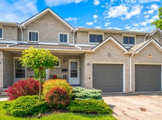 125 Woodlawn Rd #23, Welland, ON L3C7B5