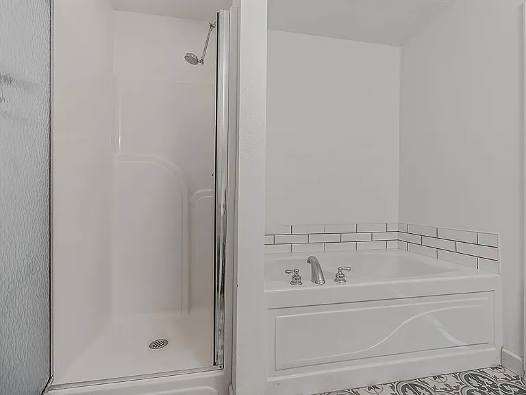 2213 Caleb Dr — Photo 13