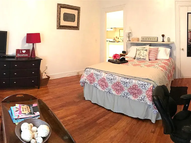 5 Wendell St #4 — Photo 3