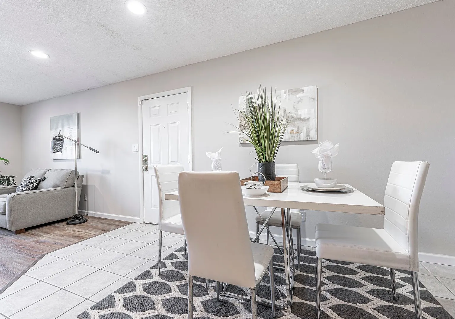 Quail Creek Apartments — Photo 4