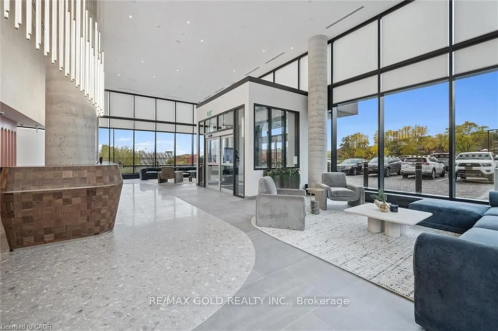 2 bed, $1,900 — Photo 2