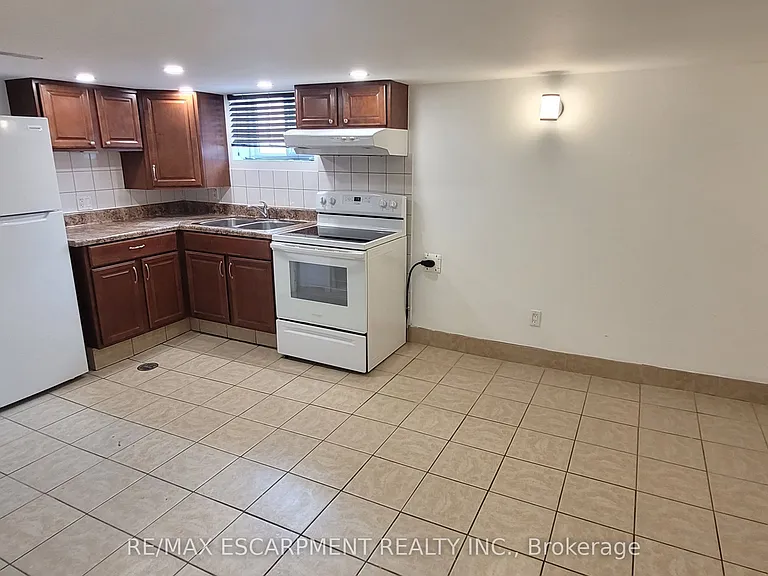 98 Limeridge Rd E #LOWER LEVEL — Photo 6