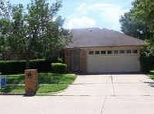 850 W Lynn Creek Dr, Arlington, TX 76001