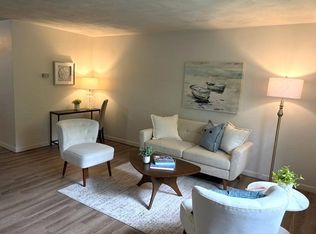 Carriage House Condominiums, Boxboro, MA 01719