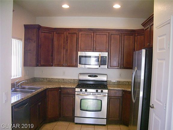 4th image of 856 Park Walk Ave #0