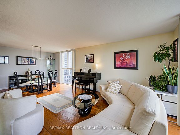 5th image of 5460 Yonge St #611