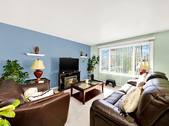 5th image of 2056 Leeward Ln